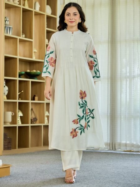 🌸 Ivory White Kurta Pant Set – Russian Silk
